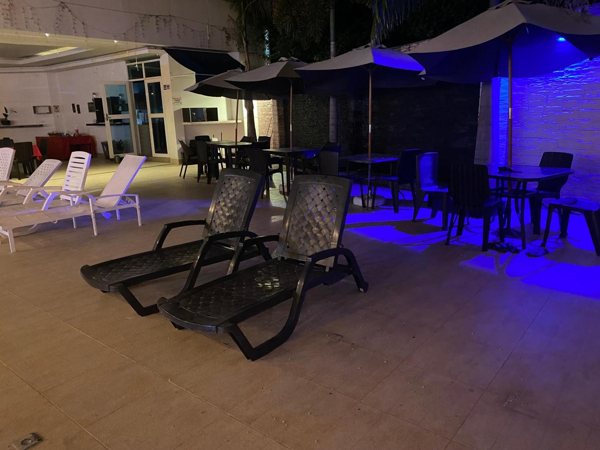 Hotel Deluxe Oasis De La Colina Girardot Exterior foto