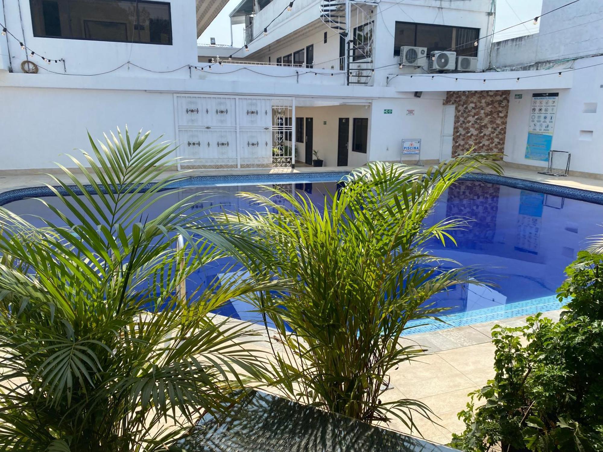 Hotel Deluxe Oasis De La Colina Girardot Exterior foto